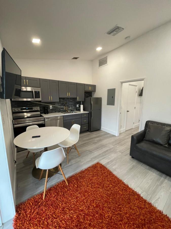 Modern Riverview Apartments 劳德代尔堡 外观 照片